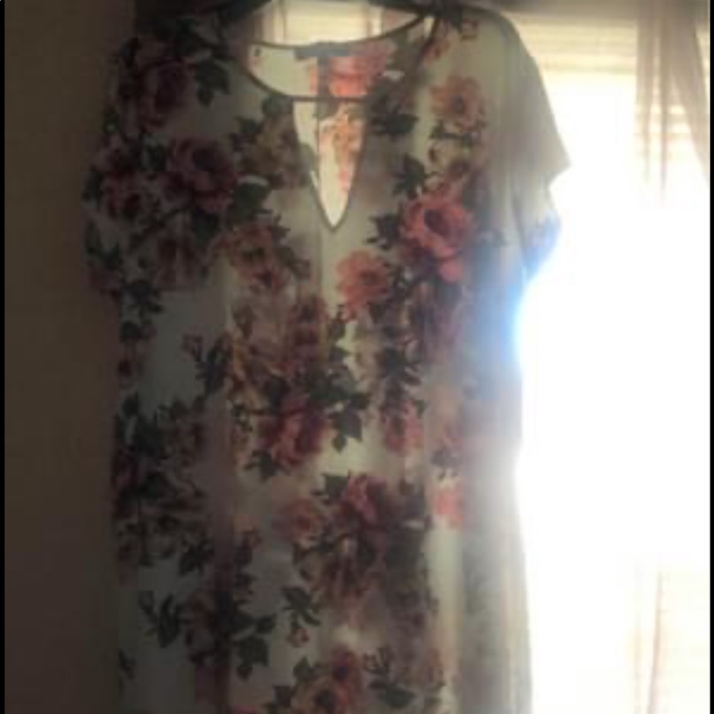 Floral print dress with criss cross detail